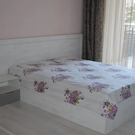 Bratanov Premier Apartmán Sluneční pobřeží