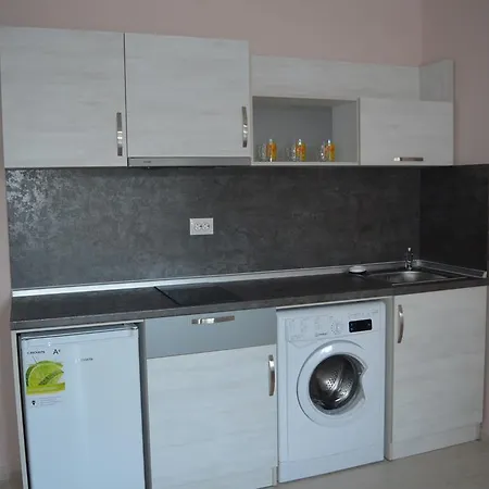 Bratanov Premier Apartmán *