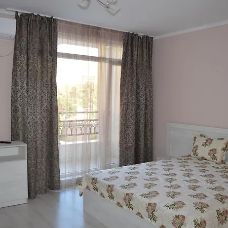 Bratanov Premier Apartmán *