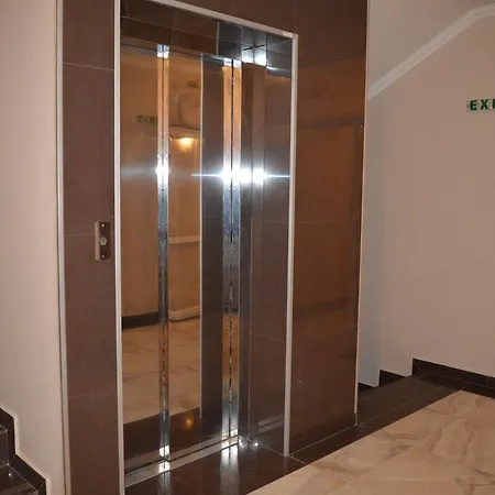 Bratanov Premier